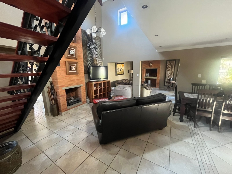 3 Bedroom Property for Sale in Waterval East North West